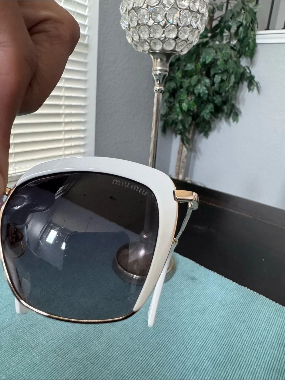 Miu Miu 52QS Sunglasses White